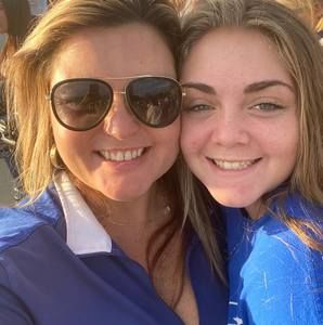 Meet your Posher, Kelley